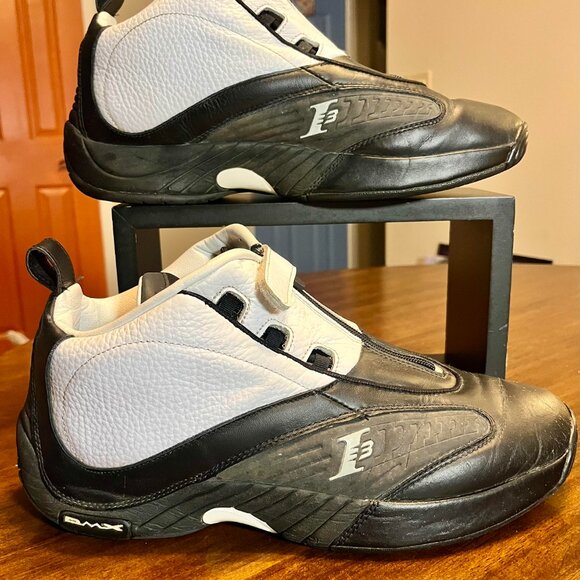 Men's 2021 Reebok Answer IV 'Step Over' Black & White Sneaker Size 11.5 - Picture 2 of 8